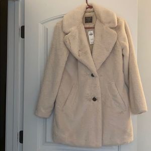 Abercrombie Faux Fur Ivory Coat